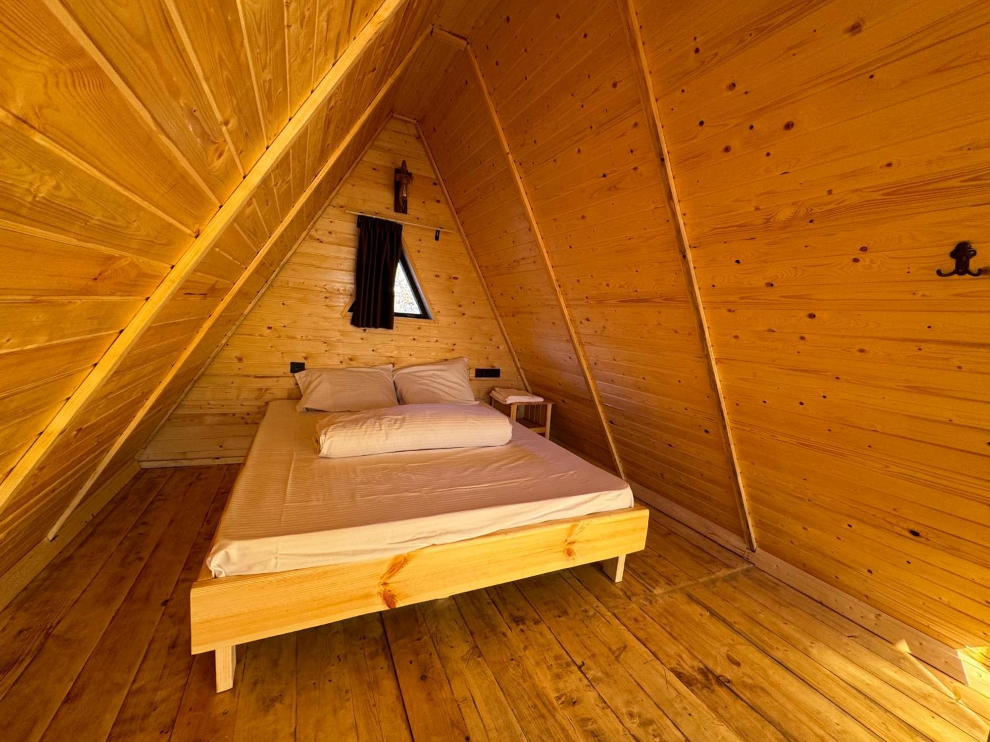Byurakan Guesthouse & Cottage Екстер'єр фото