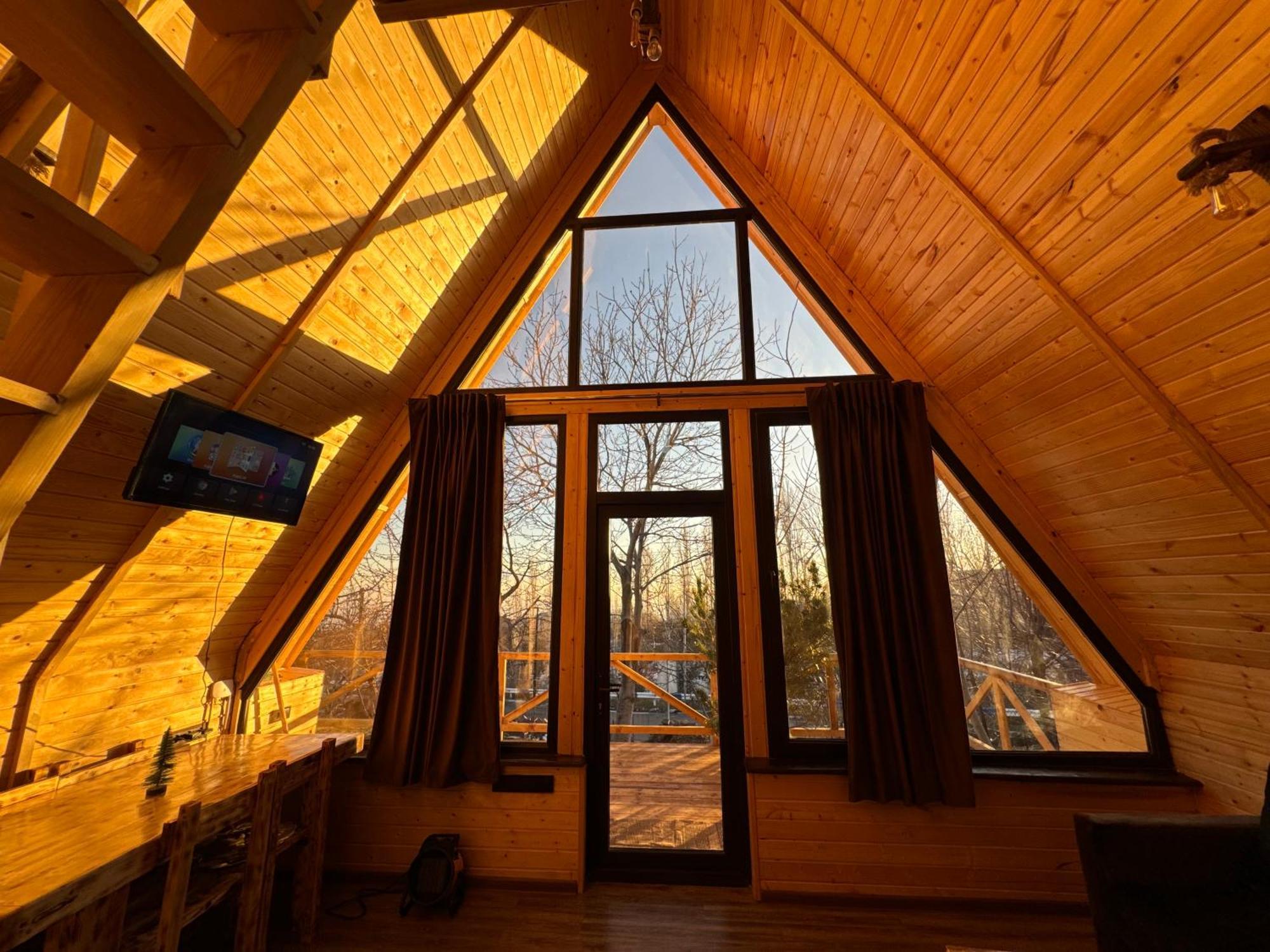 Byurakan Guesthouse & Cottage Екстер'єр фото