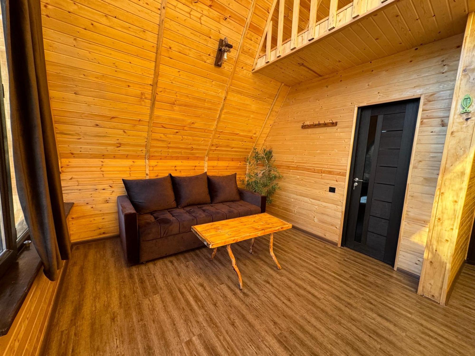 Byurakan Guesthouse & Cottage Екстер'єр фото