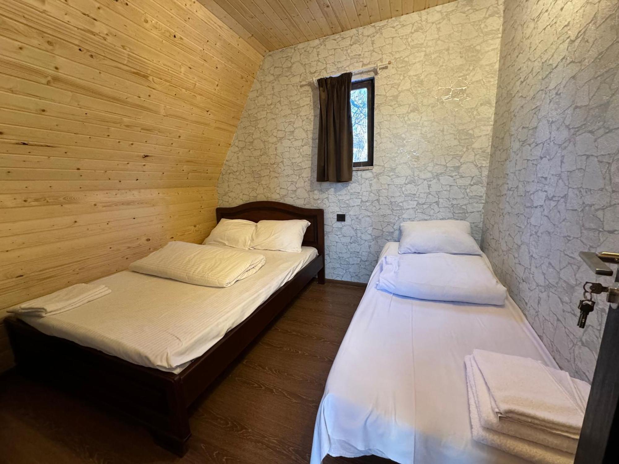 Byurakan Guesthouse & Cottage Екстер'єр фото