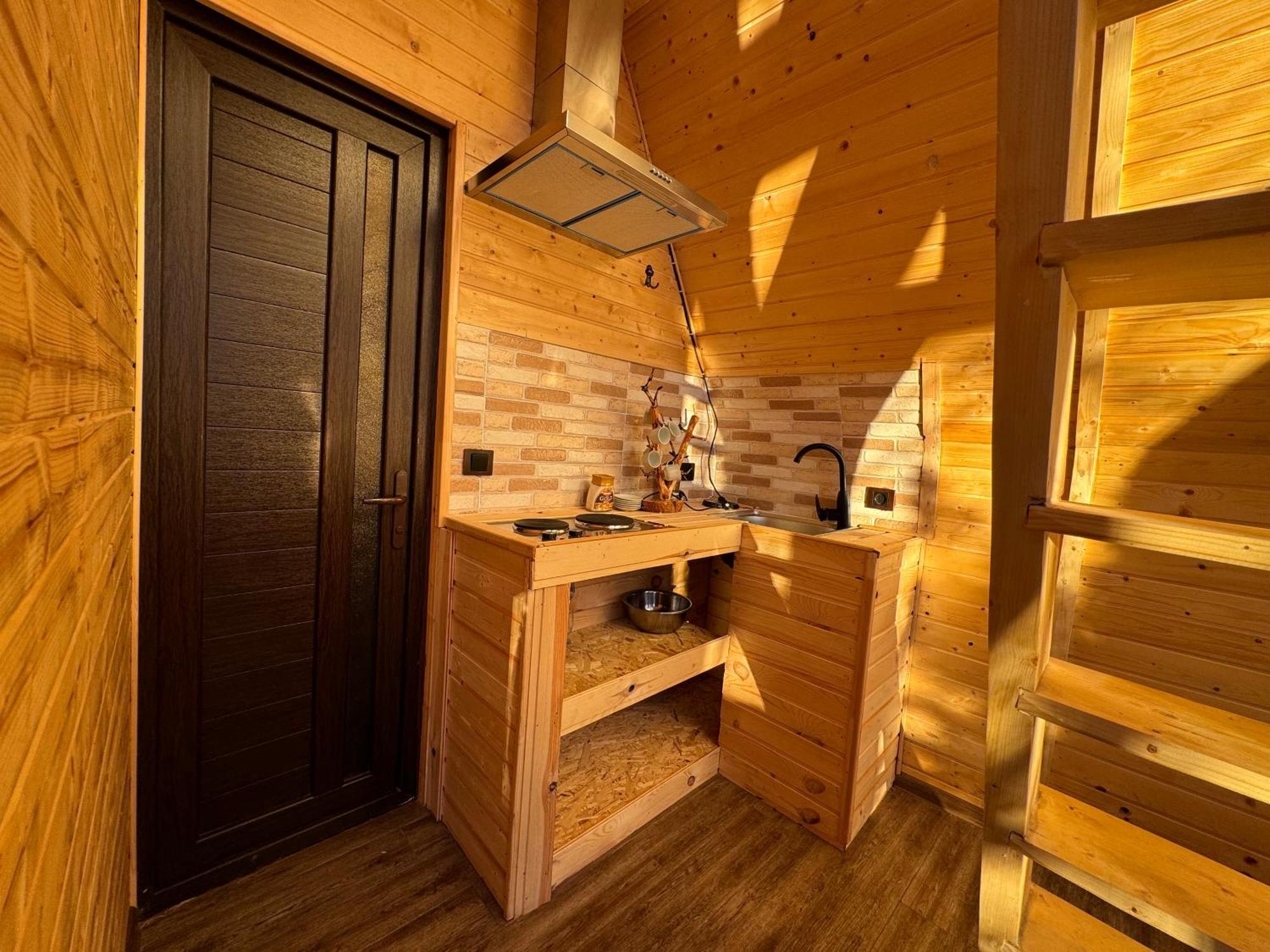 Byurakan Guesthouse & Cottage Екстер'єр фото