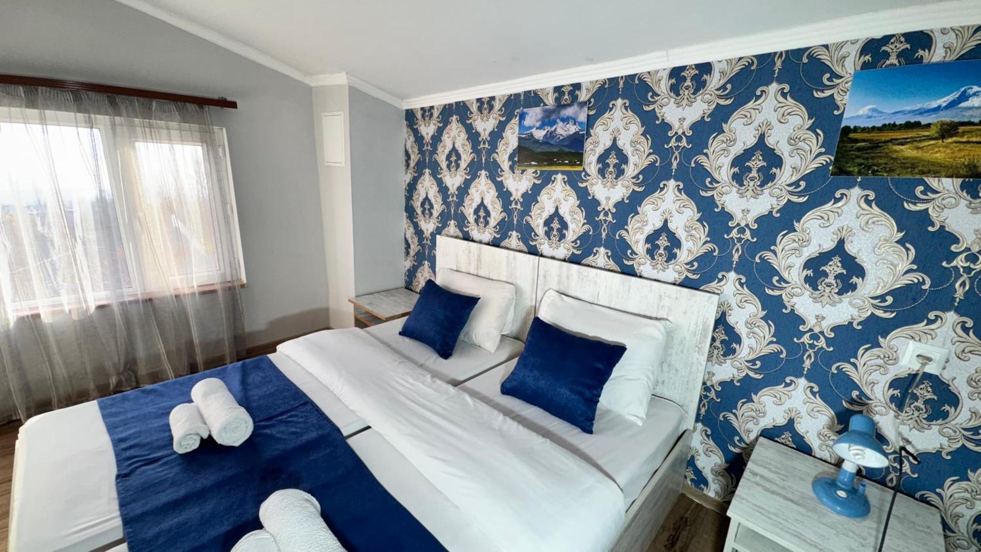 Byurakan Guesthouse & Cottage Екстер'єр фото