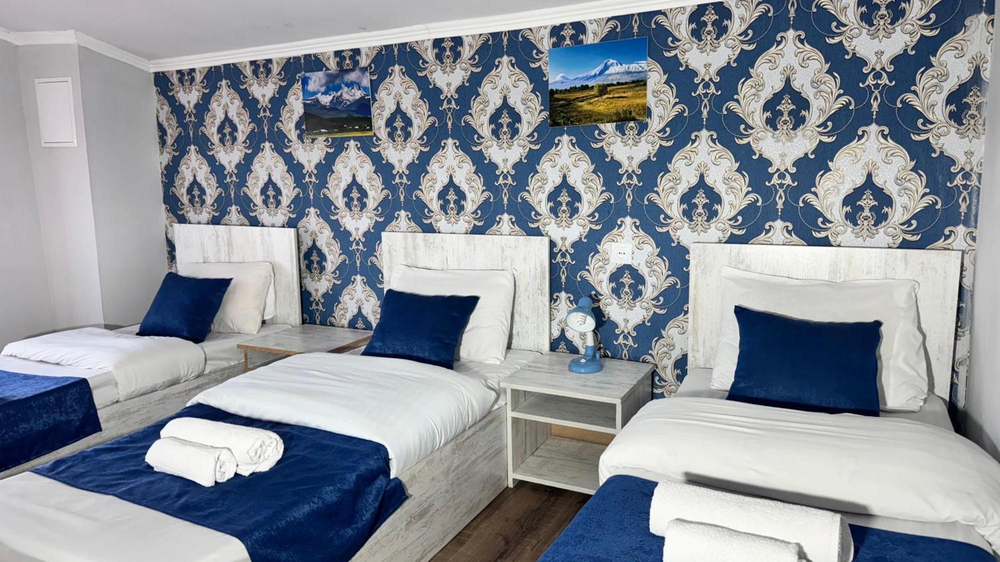 Byurakan Guesthouse & Cottage Екстер'єр фото