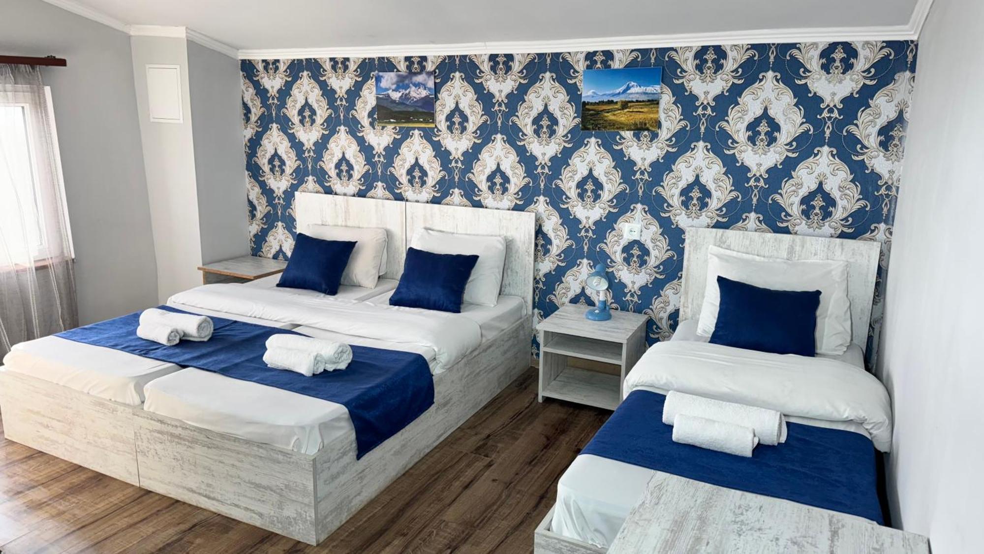 Byurakan Guesthouse & Cottage Екстер'єр фото