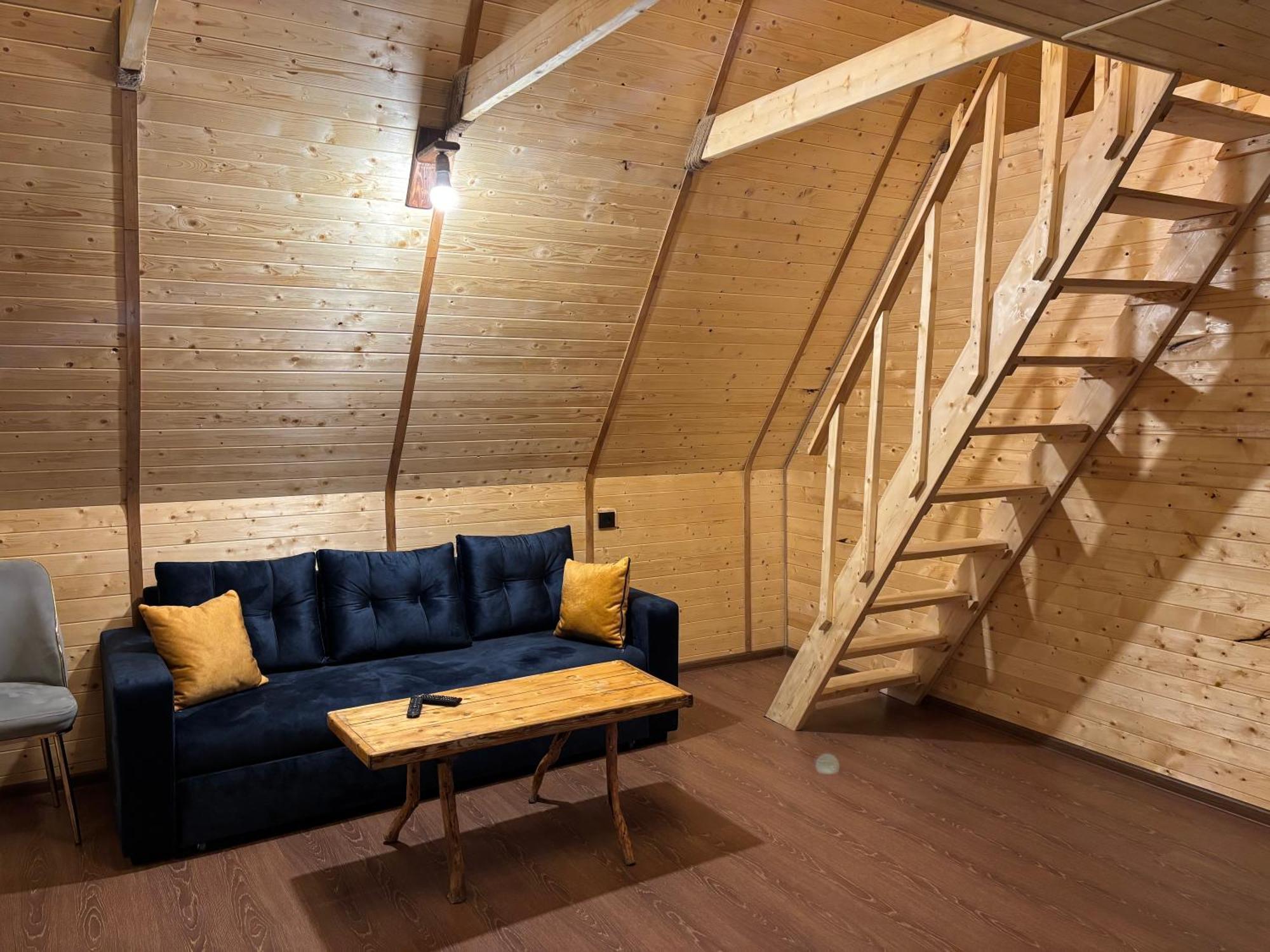 Byurakan Guesthouse & Cottage Екстер'єр фото