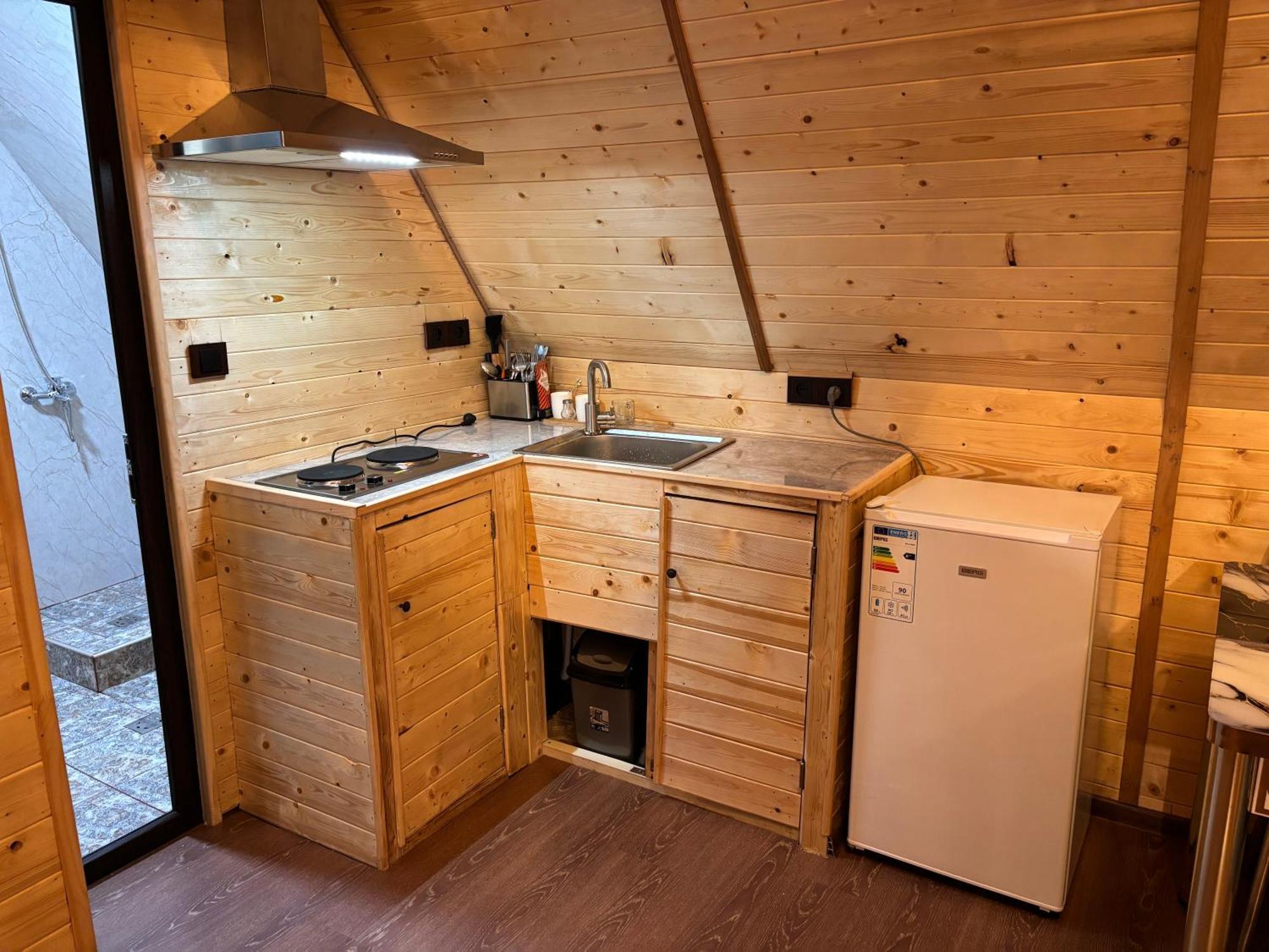 Byurakan Guesthouse & Cottage Екстер'єр фото
