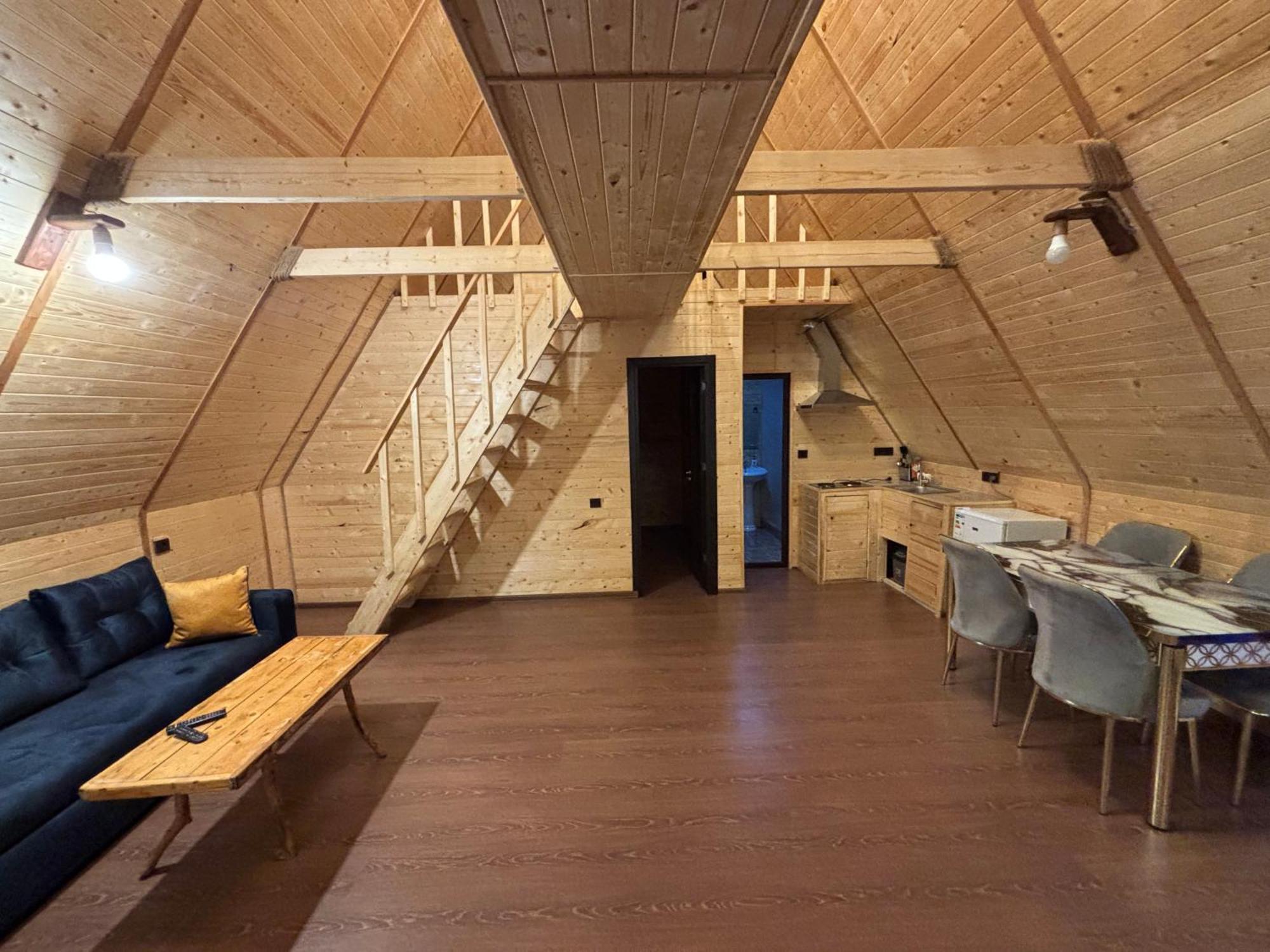 Byurakan Guesthouse & Cottage Екстер'єр фото